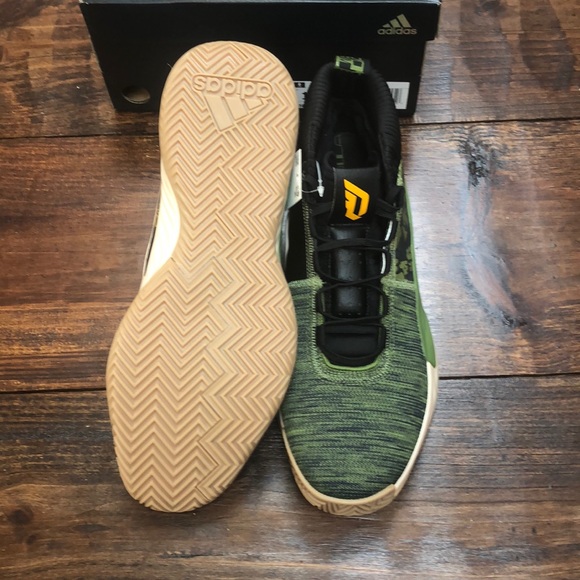 Adidas Dame 5 size 15.  Damian Lillard - Picture 3 of 4